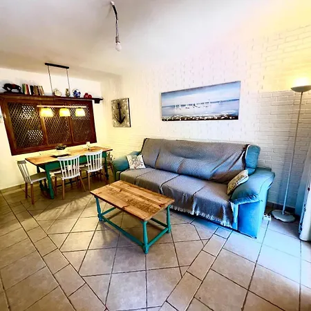 Apartment Con Jardin Individual Y Piscina