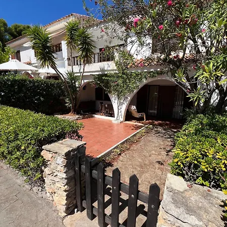 Apartment Con Jardin Individual Y Piscina *
